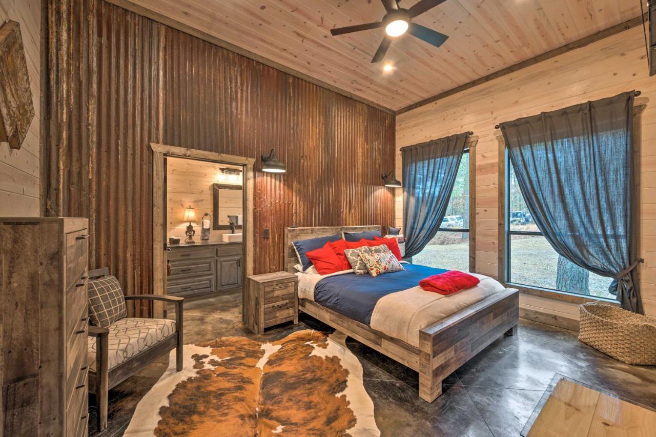 Luxury Cabin In The Woods With Hot Tub And Yard Games! Broken Bow Kültér fotó