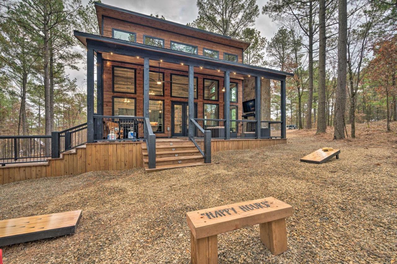 Luxury Cabin In The Woods With Hot Tub And Yard Games! Broken Bow Kültér fotó