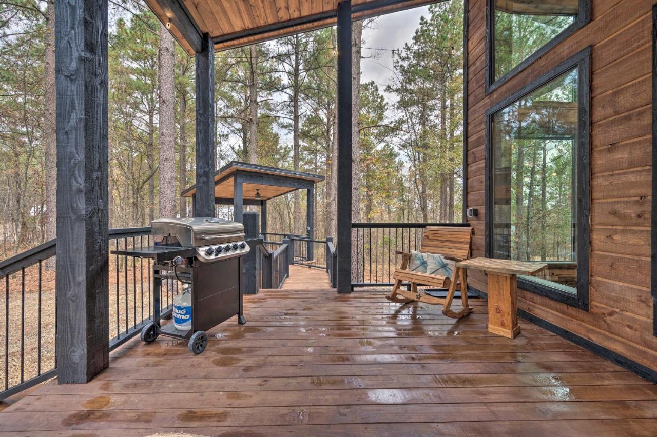 Luxury Cabin In The Woods With Hot Tub And Yard Games! Broken Bow Kültér fotó