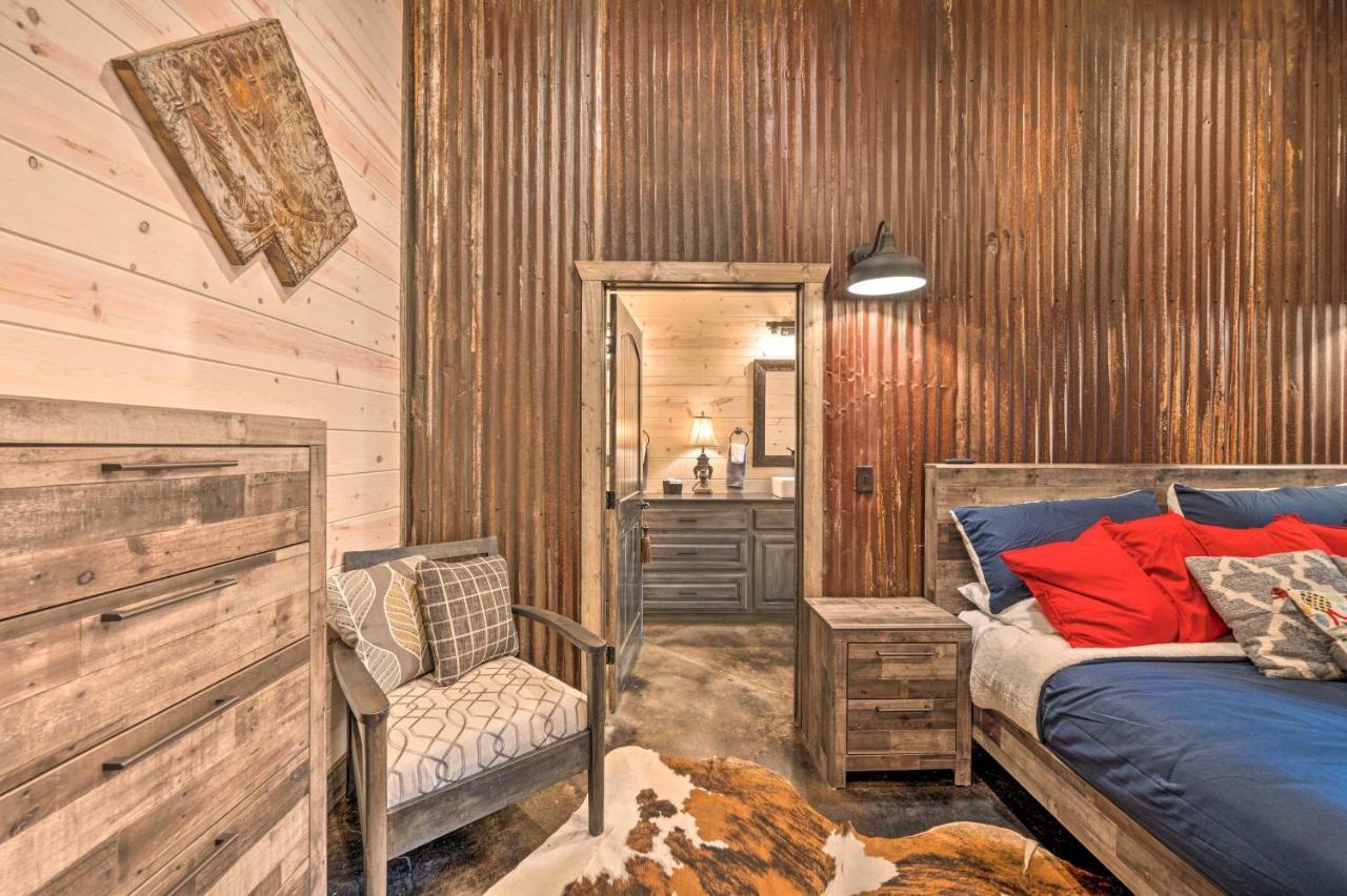 Luxury Cabin In The Woods With Hot Tub And Yard Games! Broken Bow Kültér fotó
