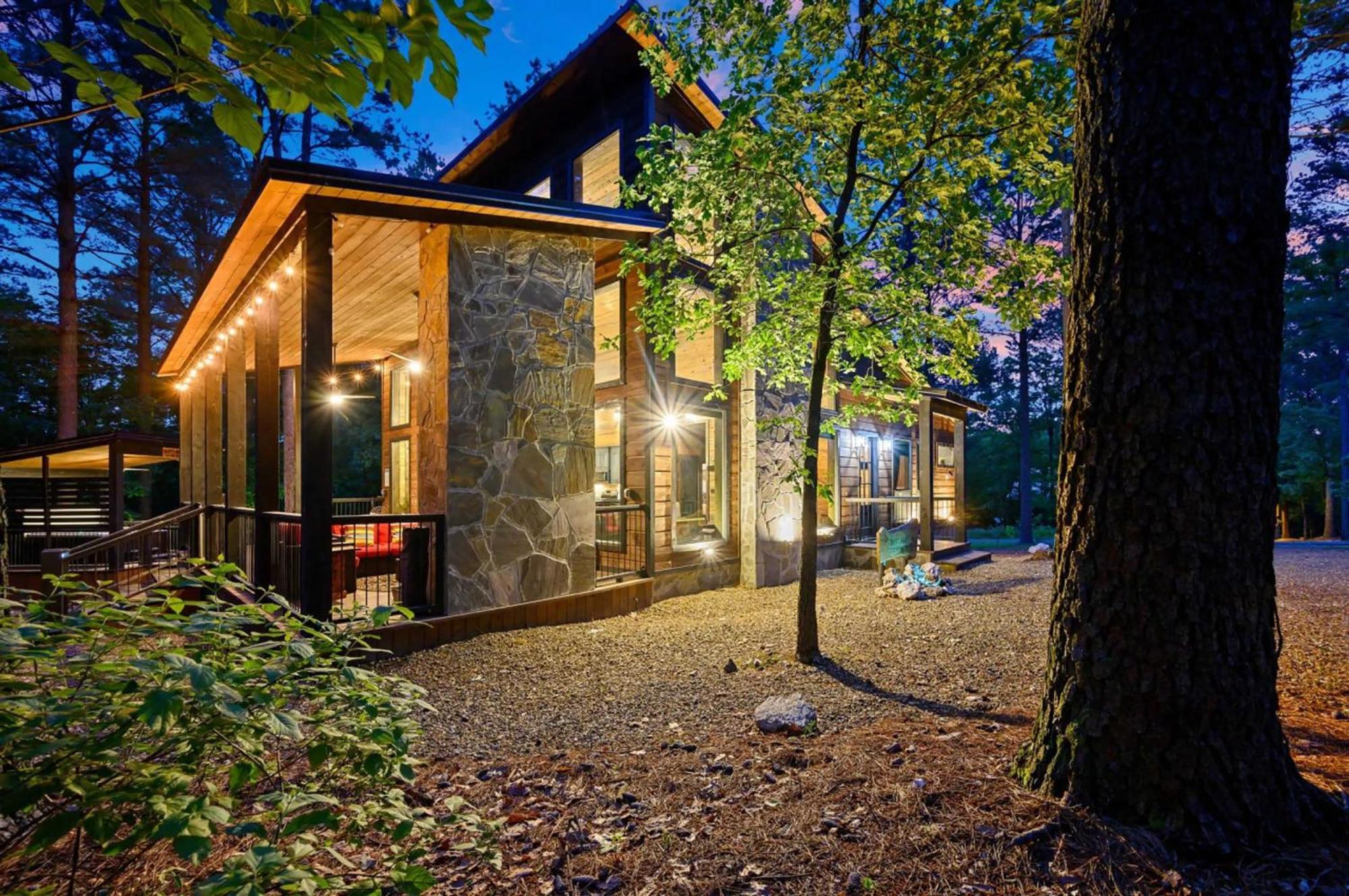 Luxury Cabin In The Woods With Hot Tub And Yard Games! Broken Bow Kültér fotó