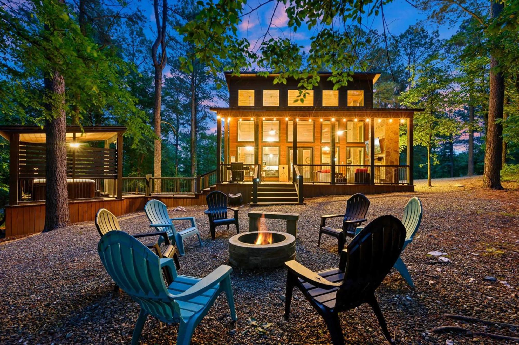 Luxury Cabin In The Woods With Hot Tub And Yard Games! Broken Bow Kültér fotó