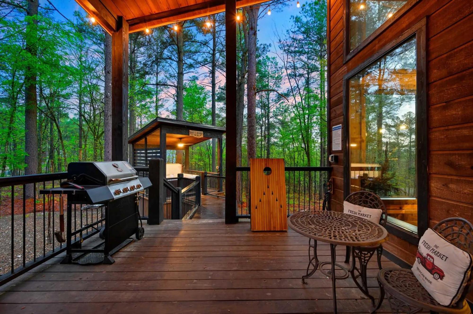 Luxury Cabin In The Woods With Hot Tub And Yard Games! Broken Bow Kültér fotó
